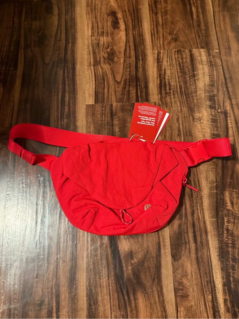 Lululemon athletica Lunar New Year Curved Crossbody Bag 3L - Picture 8 of 10